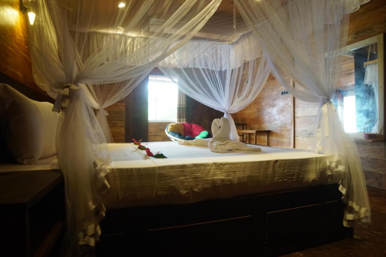 Turtle Bay Beach Resort Mirissa Bagian luar foto