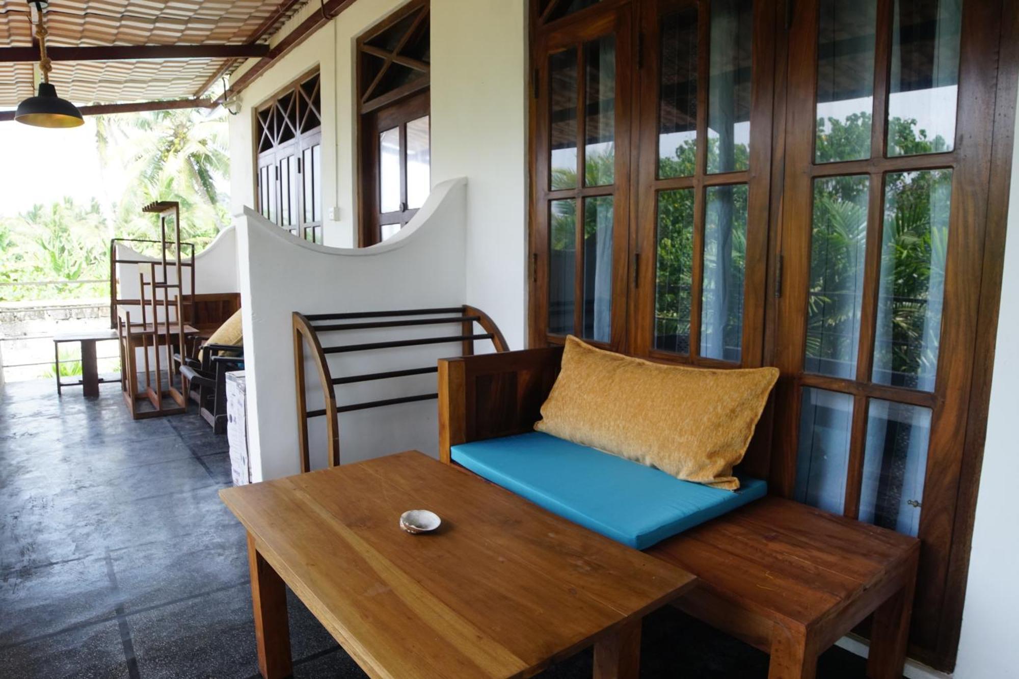 Turtle Bay Beach Resort Mirissa Bagian luar foto