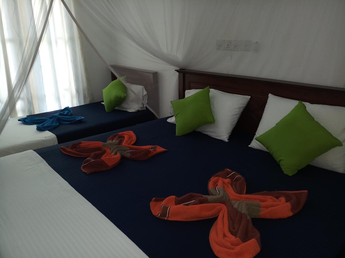 Turtle Bay Beach Resort Mirissa Bagian luar foto